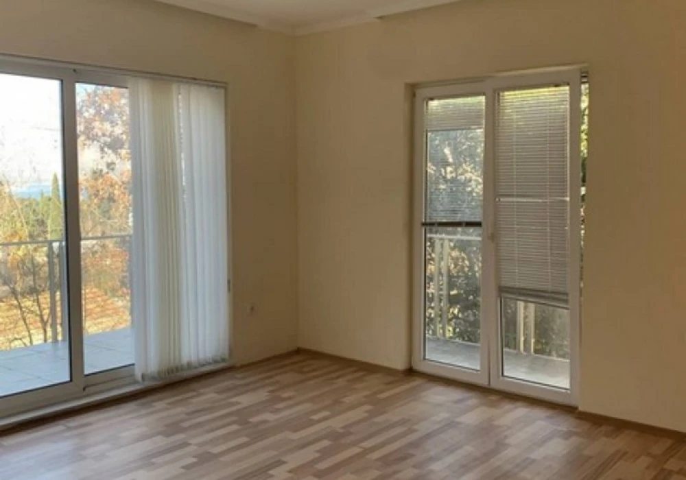 Kuća na prodaju 4 собе, 170 m². Kotor. 