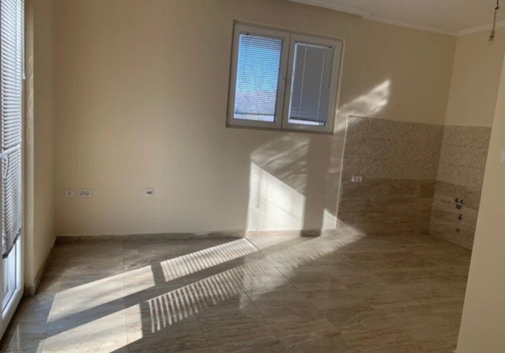 Kuća na prodaju 4 собе, 170 m². Kotor. 