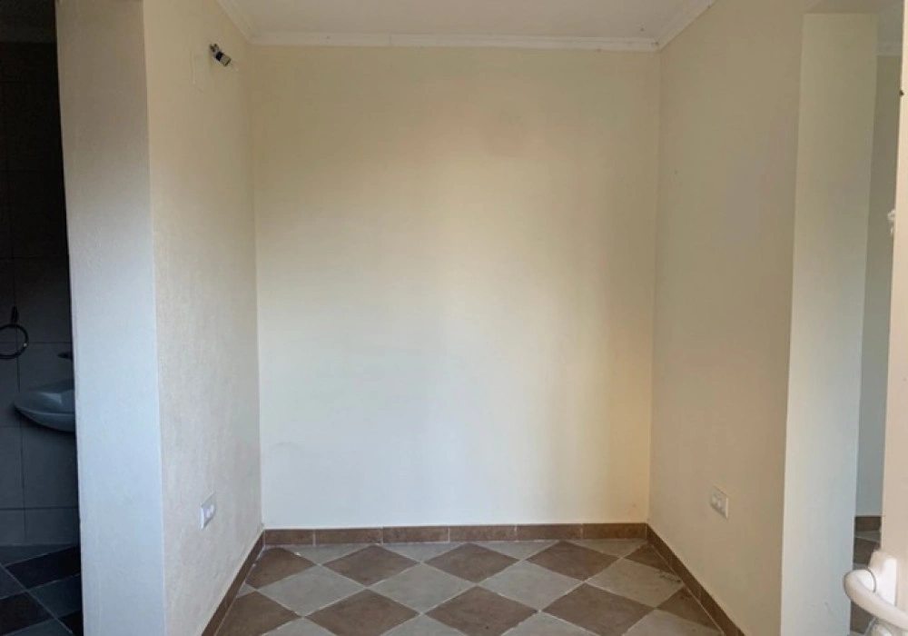 Kuća na prodaju 4 собе, 170 m². Kotor. 