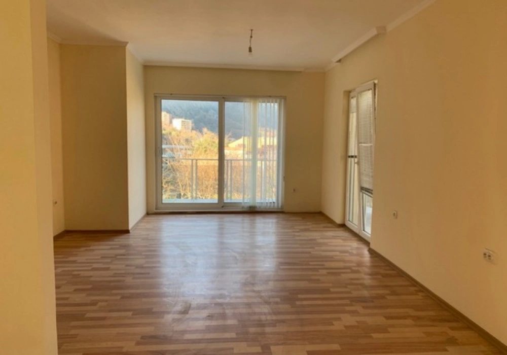 Kuća na prodaju 4 собе, 170 m². Kotor. 