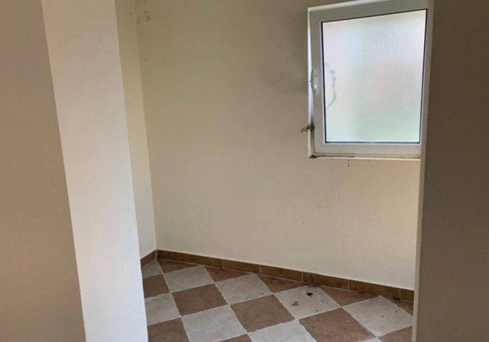 Kuća na prodaju 4 собе, 170 m². Kotor. 