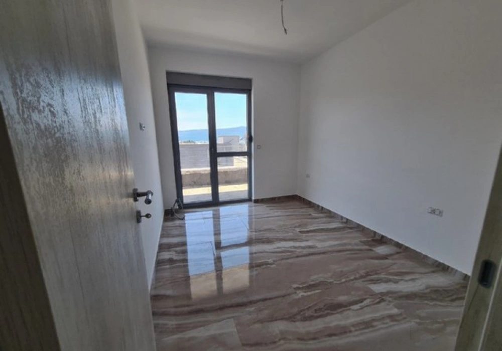 Apartments for sale 3 rooms, 124 m². Tivat. 