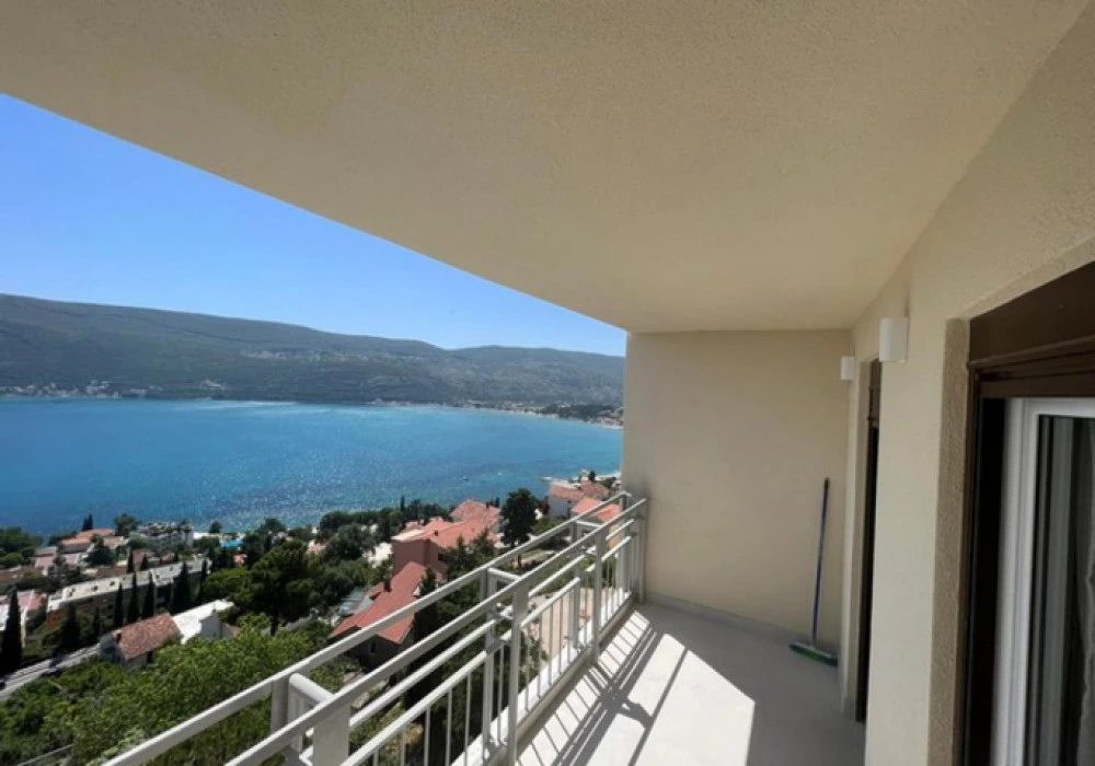 Apartments for sale 48 m². Herceg Novi. 