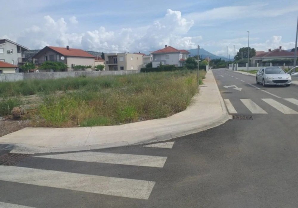 Land for sale for residential construction 932 m². Podgorica. 