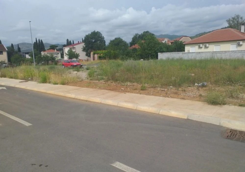 Land for sale for residential construction 932 m². Podgorica. 