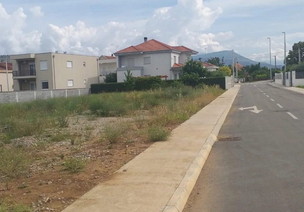 Land for sale for residential construction 932 m². Podgorica. 