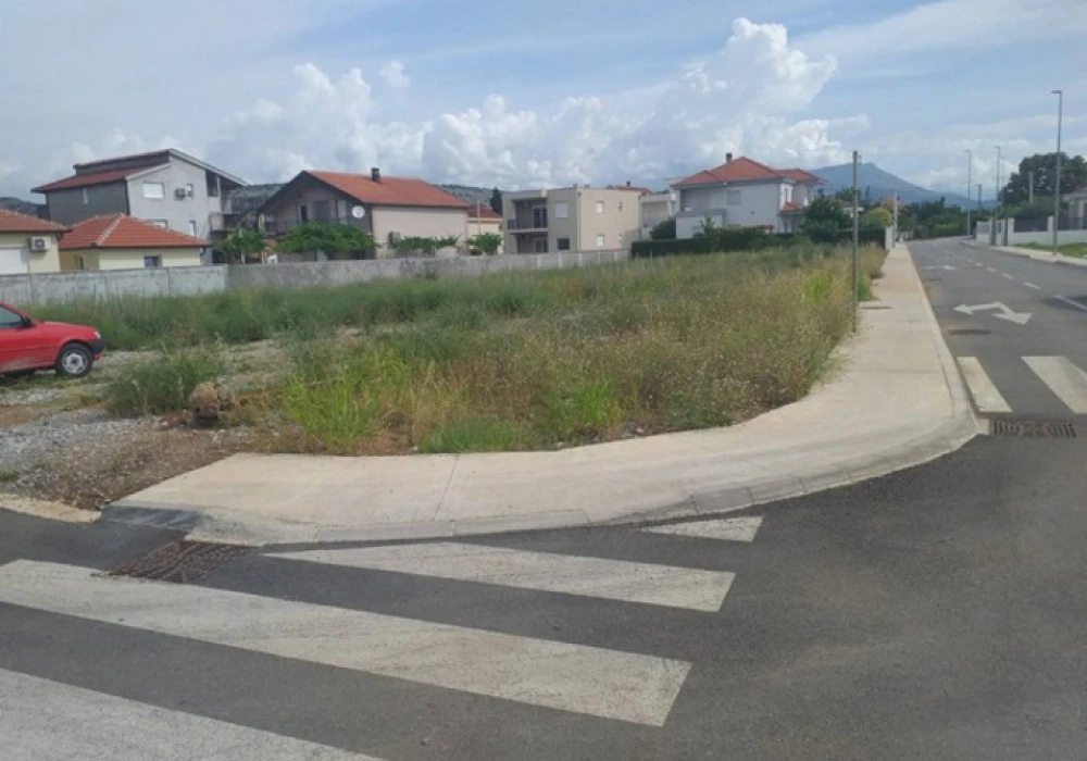 Land for sale for residential construction 932 m². Podgorica. 