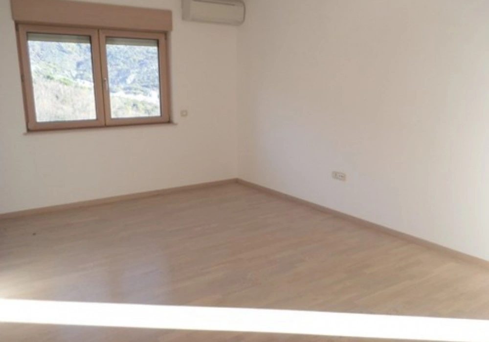 Stan na prodaju 2 собе, 106 m². Becici. 