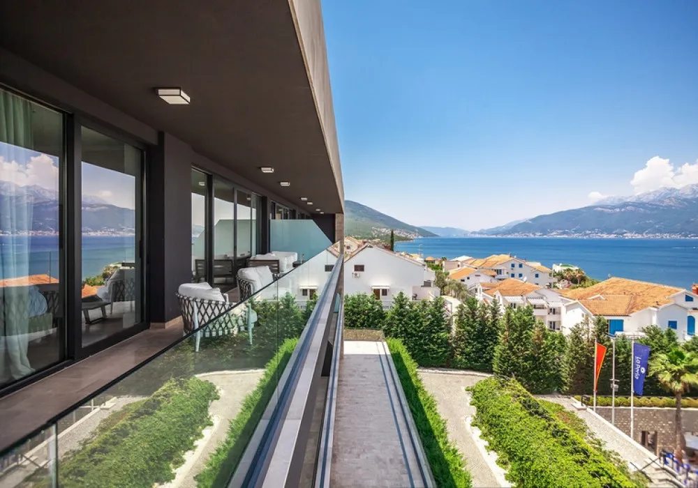 Apartments for sale 45 m². Tivat. 