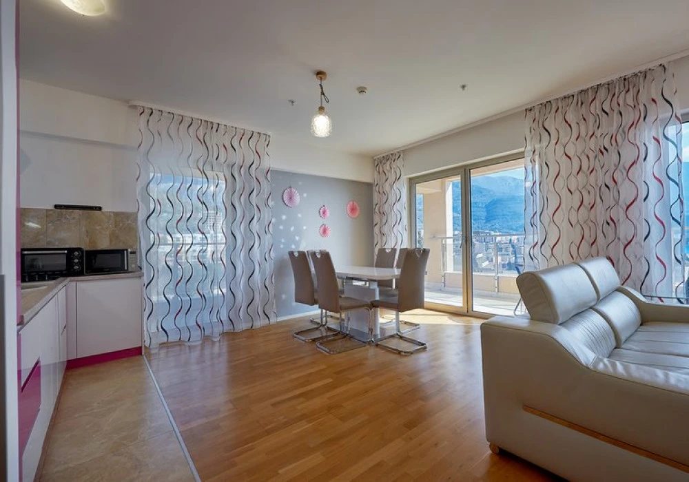 Apartments for sale 2 rooms, 98 m². Budva. 