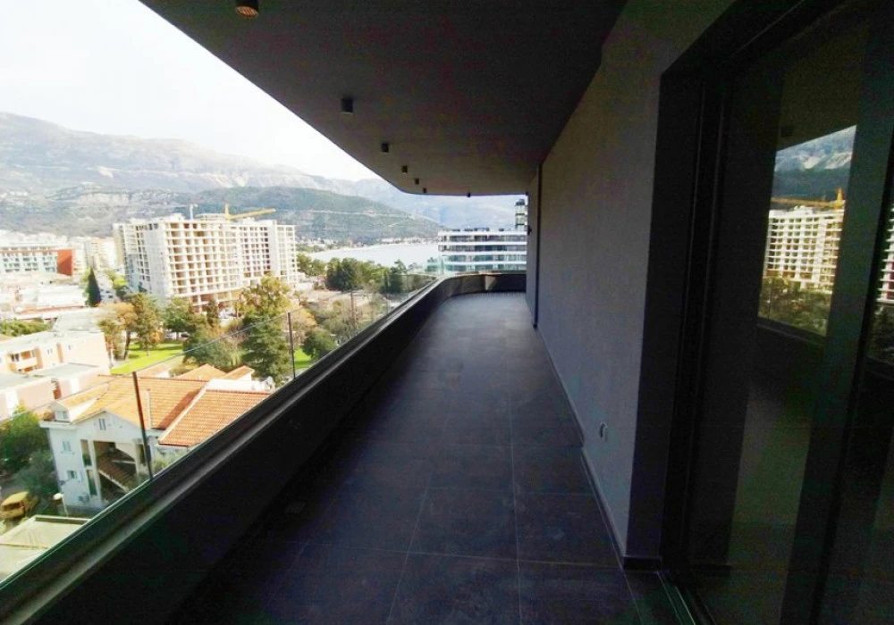 Apartments for sale 2 rooms, 69 m². Budva. 