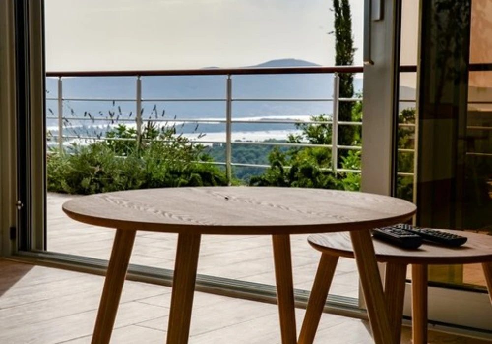 Apartments for sale 2 rooms, 90 m². Tivat. 