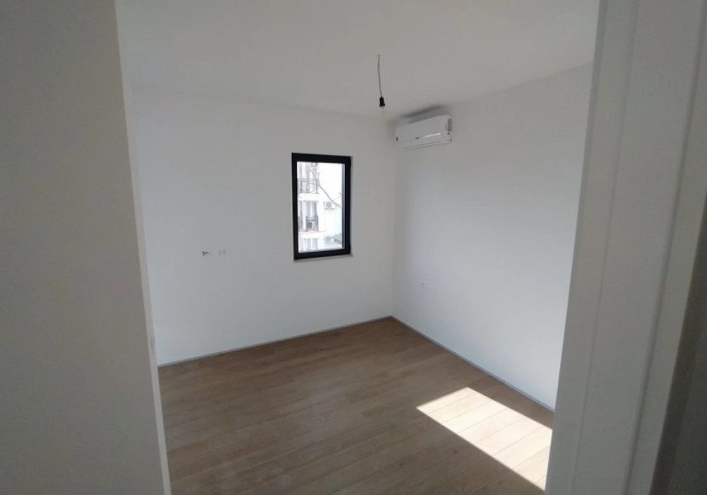 Apartments for sale 3 rooms, 121 m². Budva. 