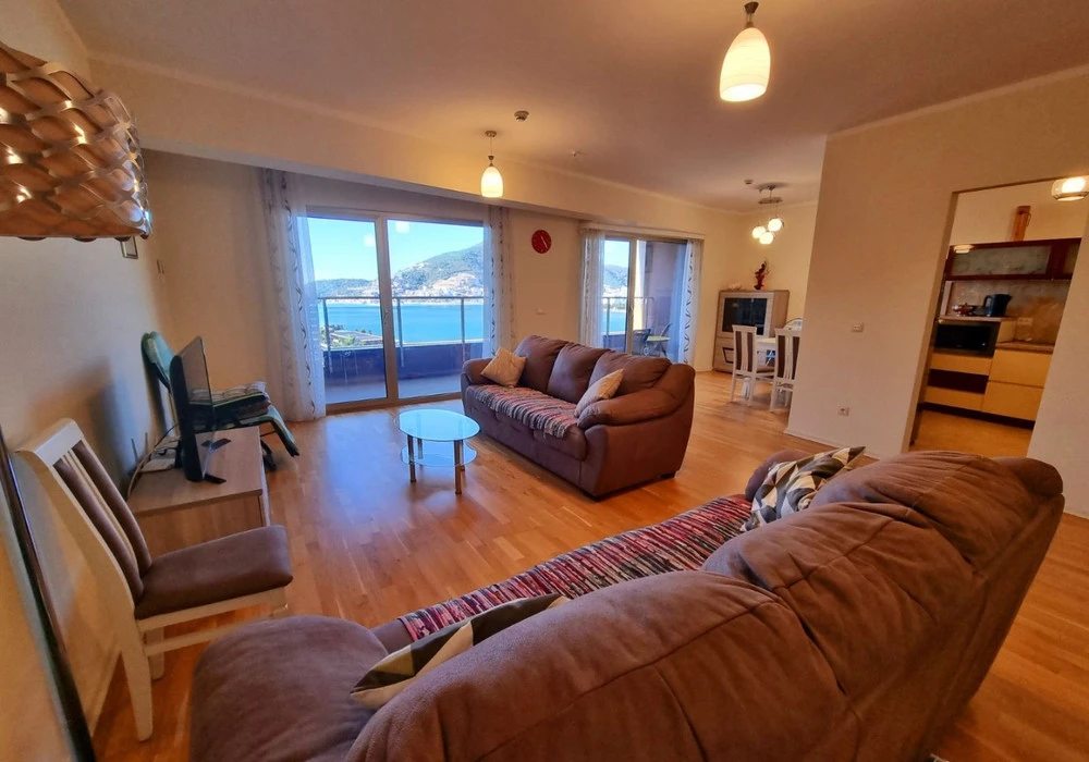 Apartments for sale 2 rooms, 96 m². Budva. 