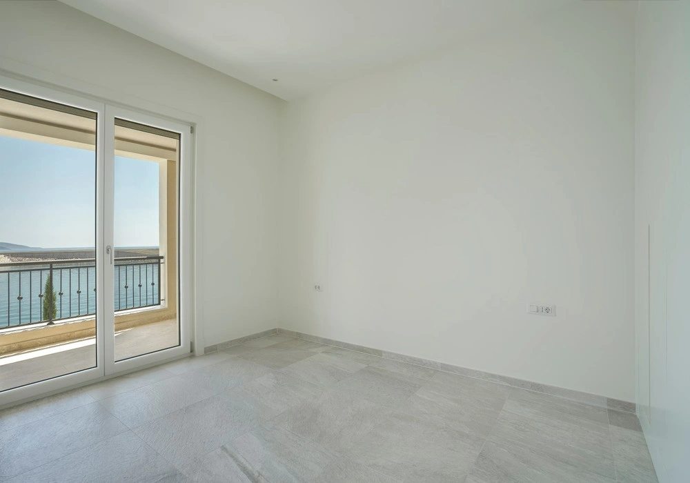 Apartments for sale 58 m². Lustica. 