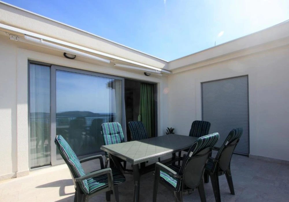 Apartments for sale 2 rooms, 120 m². Sveti stefan. 