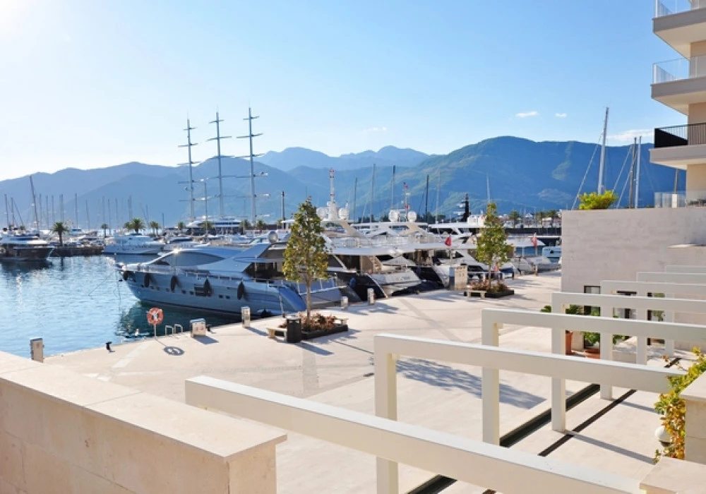 Apartments for sale 80 m². Tivat. 