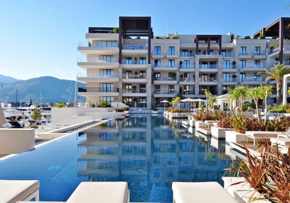 Apartments for sale 80 m². Tivat. 