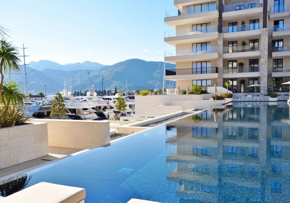 Apartments for sale 80 m². Tivat. 