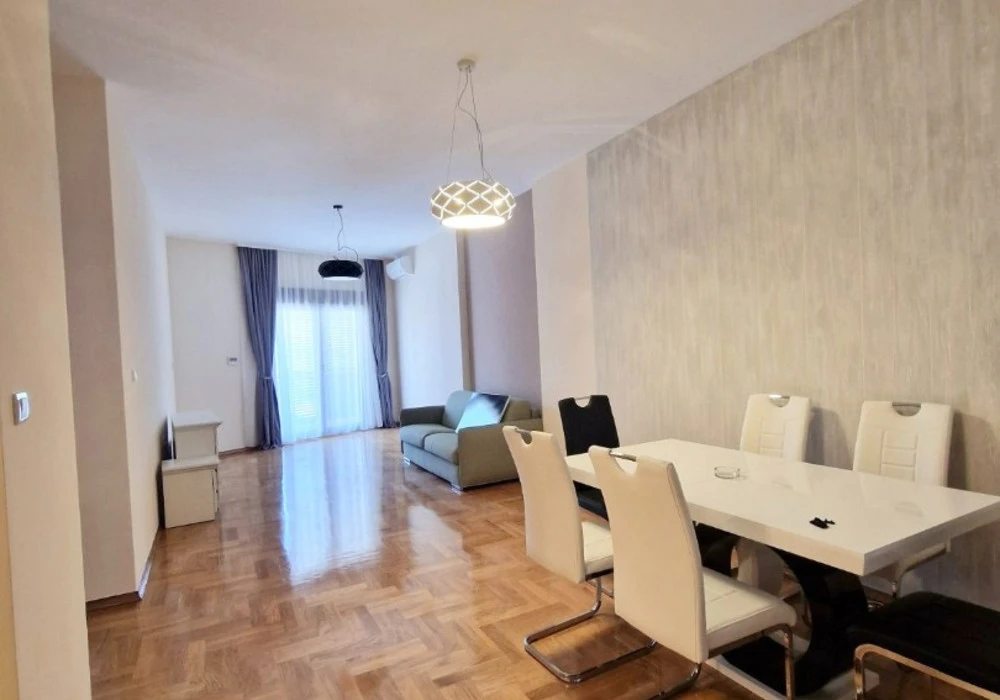 Apartments for sale 70 m². Becici. 