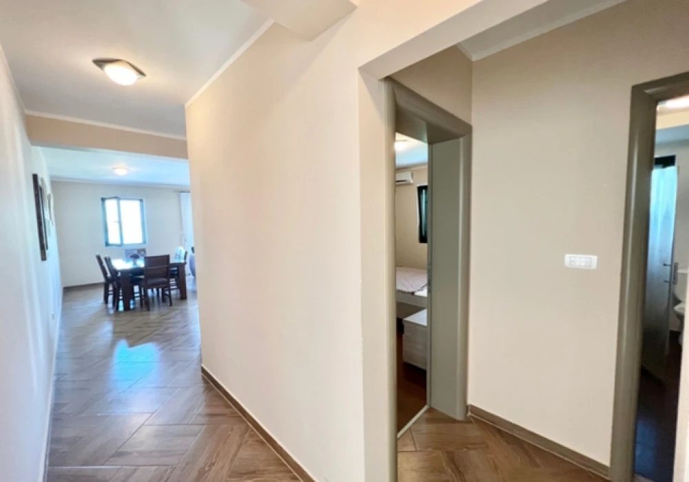 Stan na prodaju 2 собе, 74 m². Tivat. 