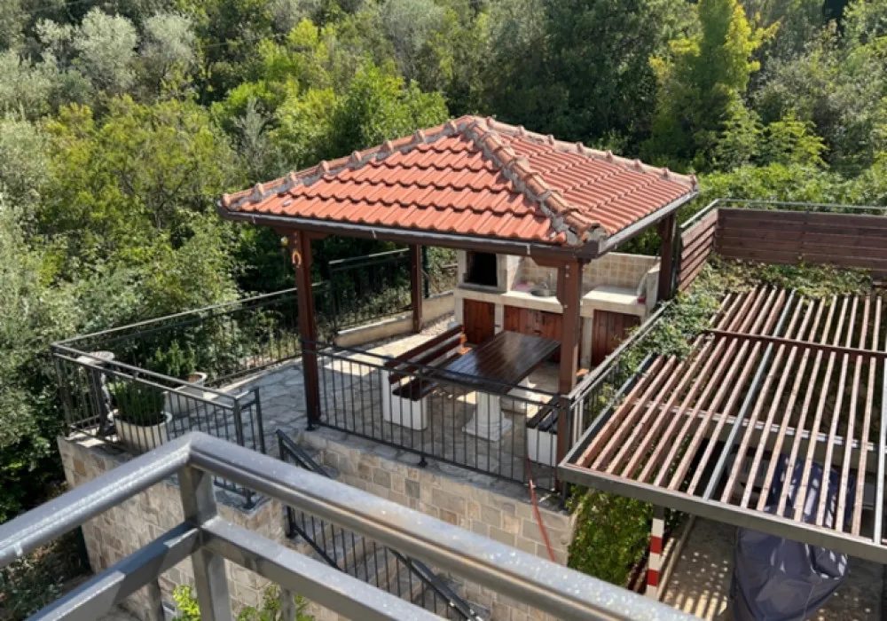 Stan na prodaju 2 собе, 74 m². Tivat. 