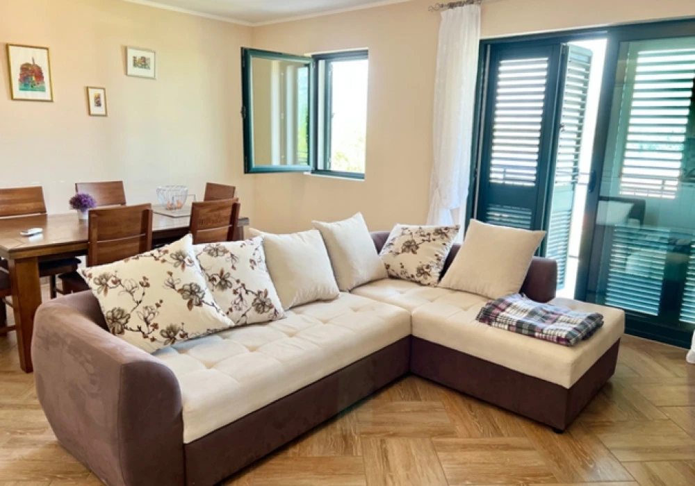 Apartments for sale 2 rooms, 74 m². Tivat. 