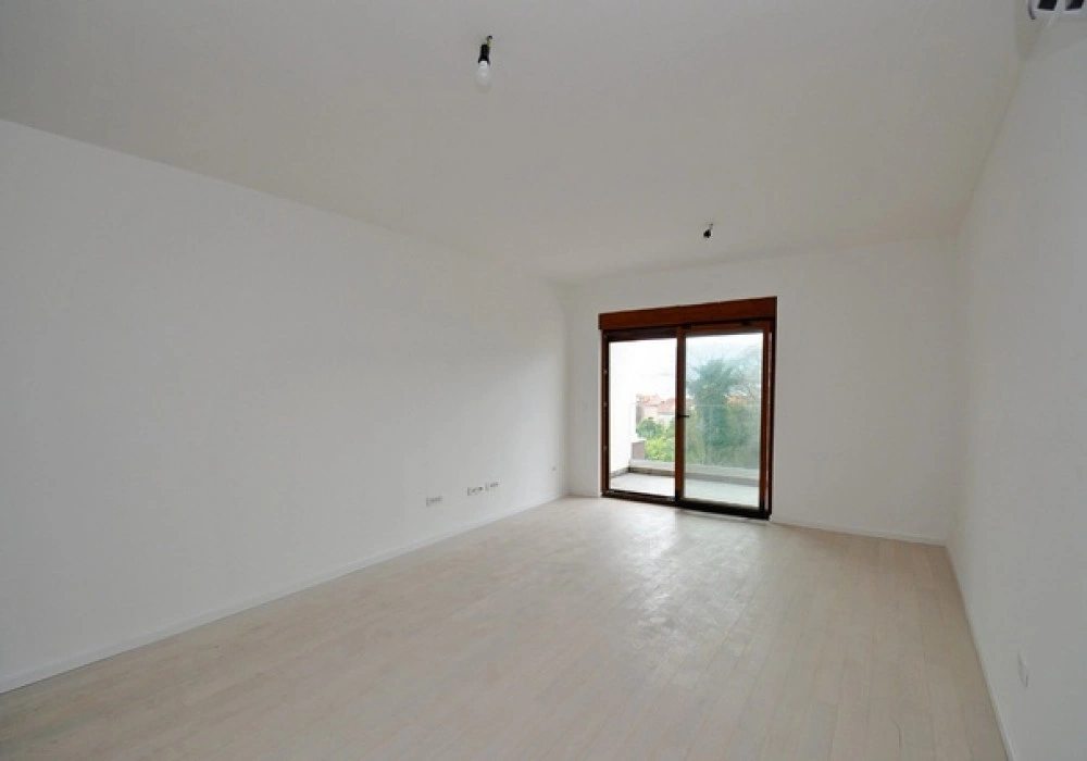 Apartments for sale 2 rooms, 72 m². Dobrota. 