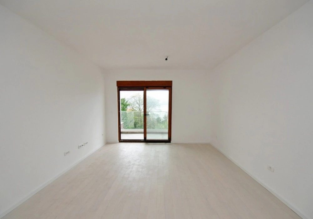 Apartments for sale 2 rooms, 72 m². Dobrota. 