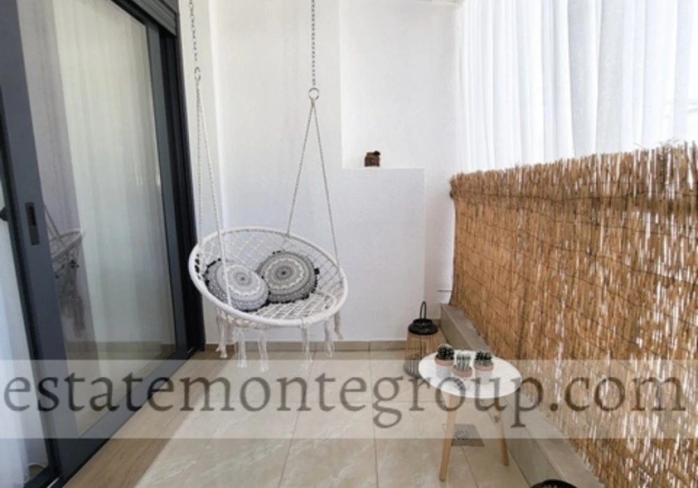 Apartments for sale 2 rooms, 92 m². Rafailovici. 