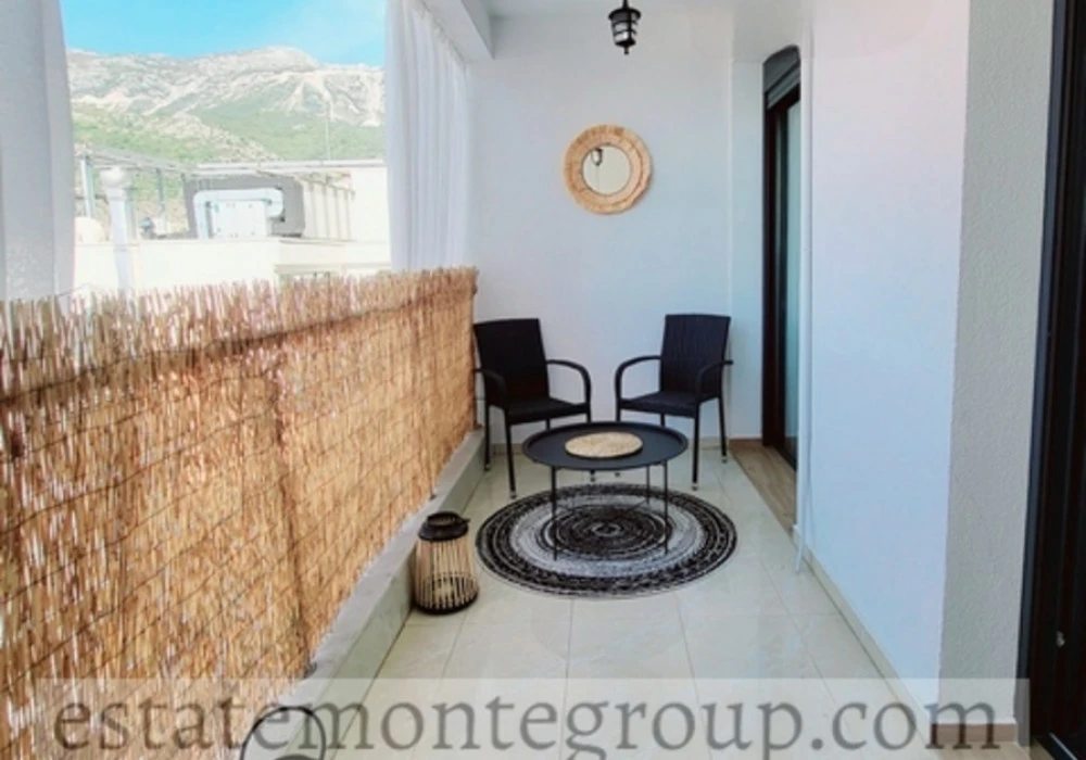 Apartments for sale 2 rooms, 92 m². Rafailovici. 