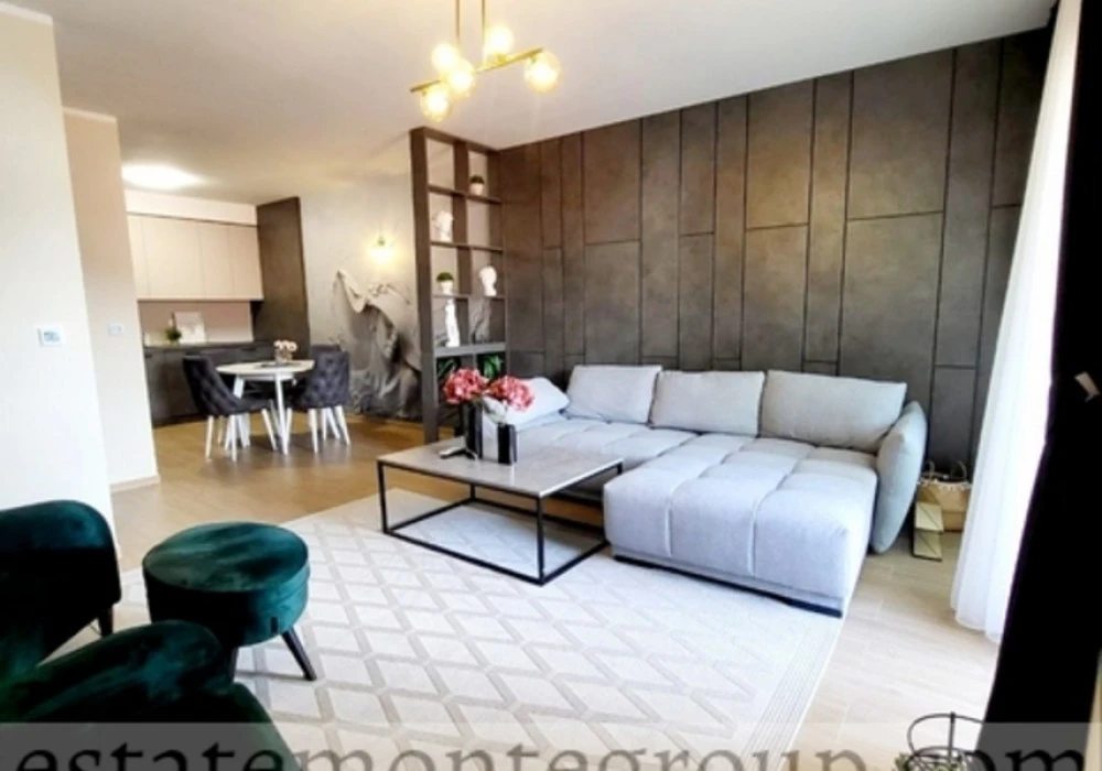 Apartments for sale 2 rooms, 92 m². Rafailovici. 