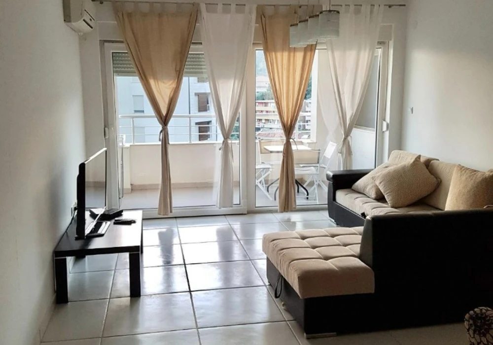 Apartments for sale 2 rooms, 77 m². Rafailovici. 