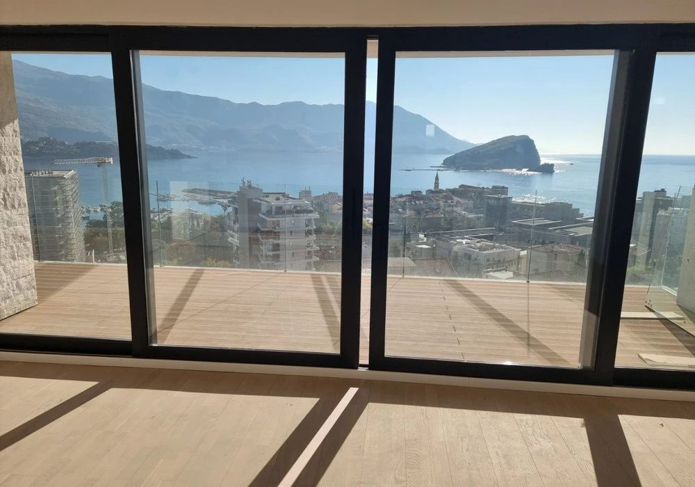 Apartments for sale 2 rooms, 111 m². Budva. 