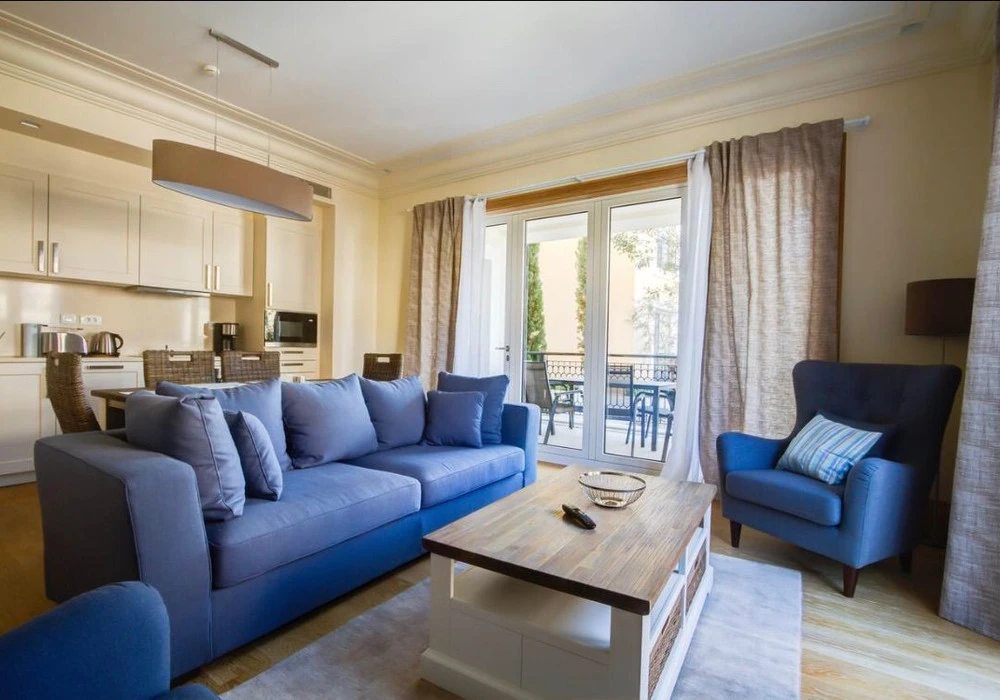 Apartments for sale 2 rooms, 107 m². Tivat. 