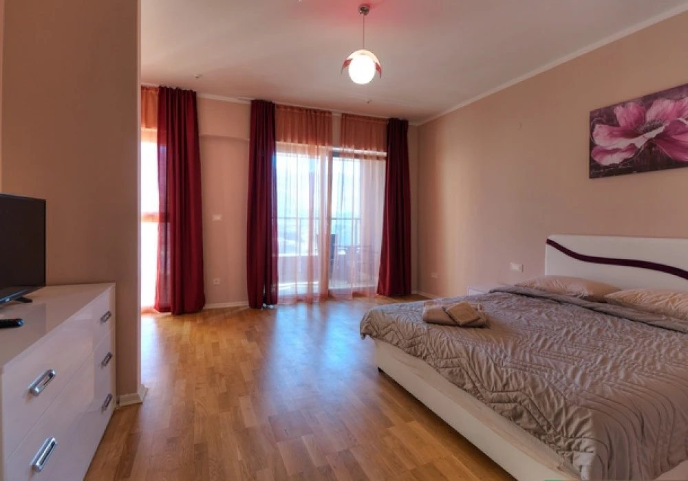 Apartments for sale 4 rooms, 149 m². Budva. 