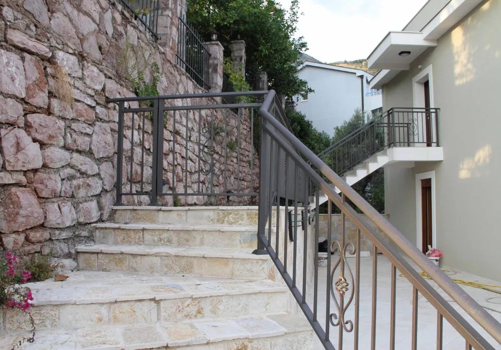 Apartments for sale 2 rooms, 76 m². Petrovac. 