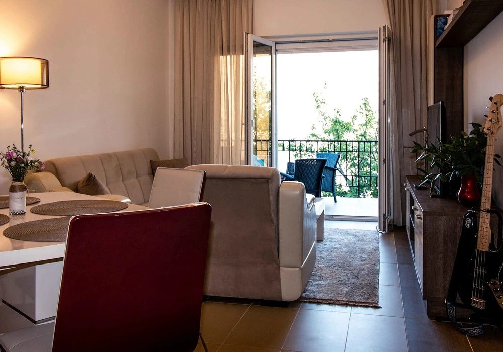 Apartments for sale 2 rooms, 83 m². Prcanj. 