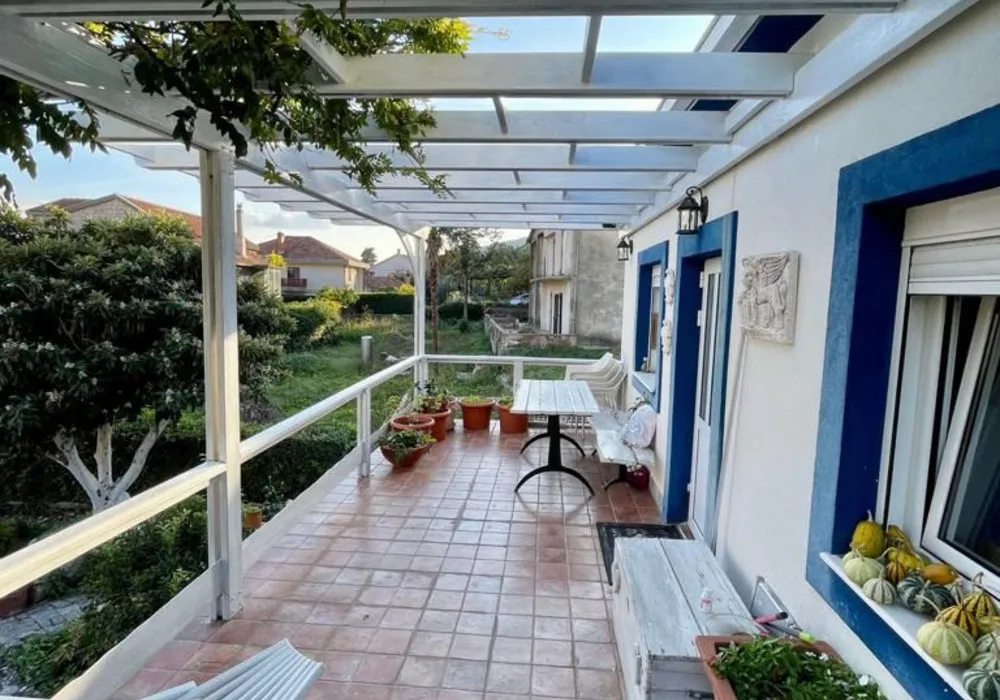 House for sale 2 rooms, 80 m². Tivat. 