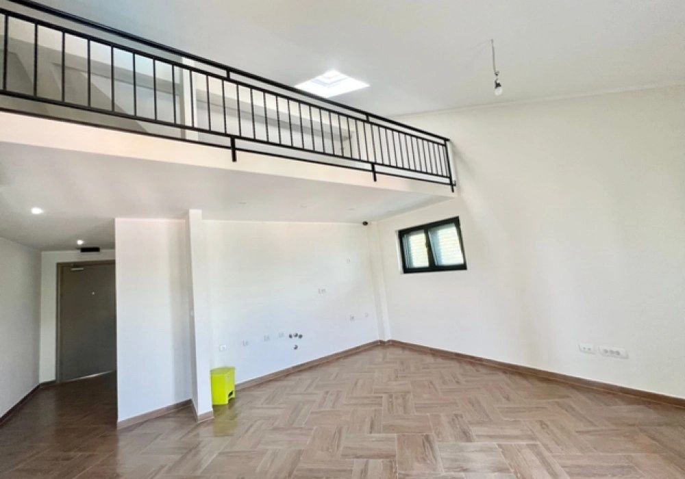 Stan na prodaju 2 собе, 102 m². Tivat. 