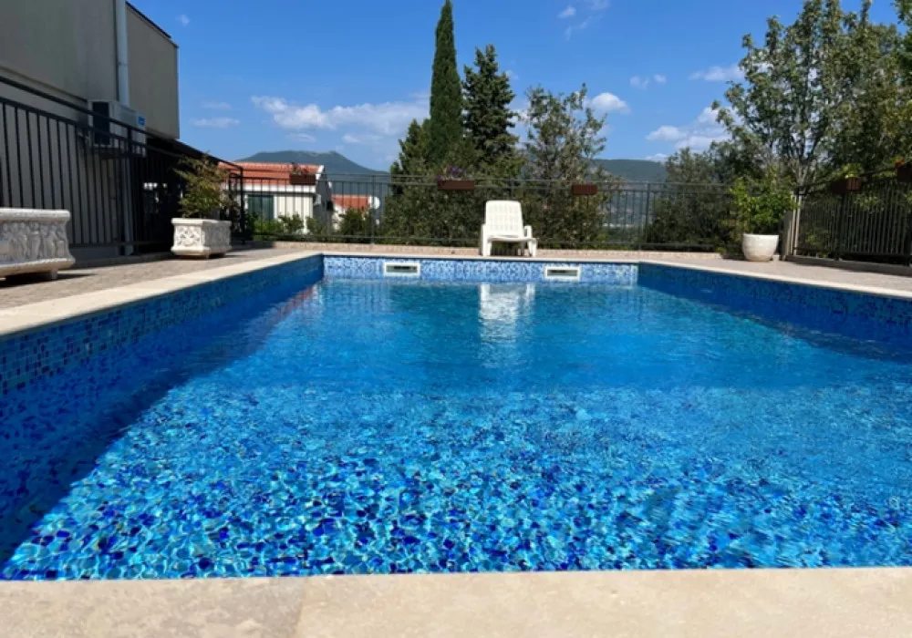 Apartments for sale 2 rooms, 102 m². Tivat. 