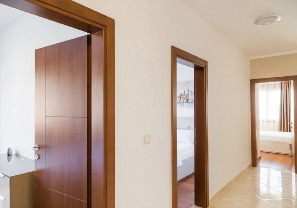 Apartments for sale 3 rooms, 107 m². Becici. 