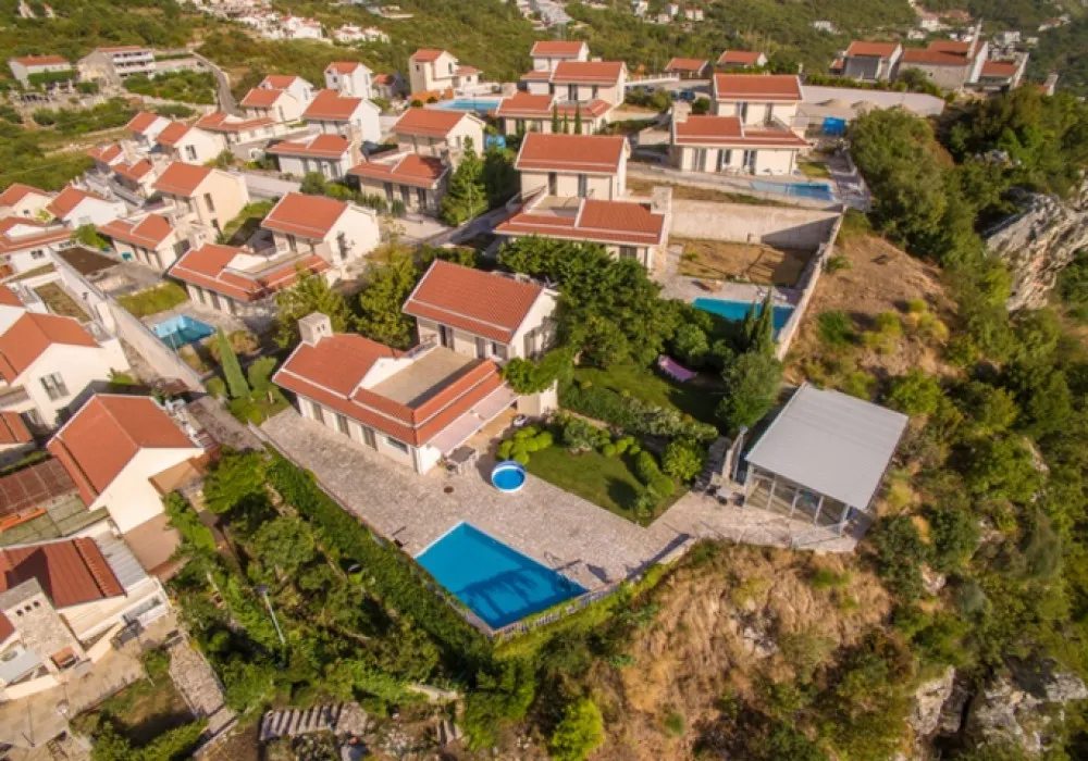 Kuća na prodaju 3 собе, 164 m². Budva. 