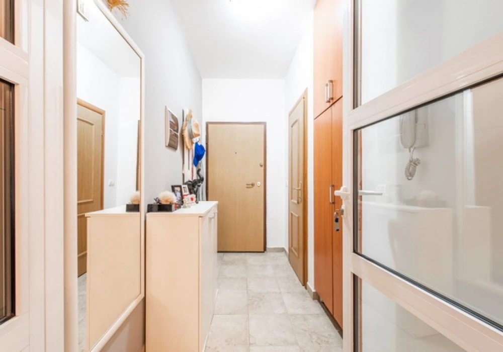 Stan na prodaju 2 собе, 106 m². Tivat. 