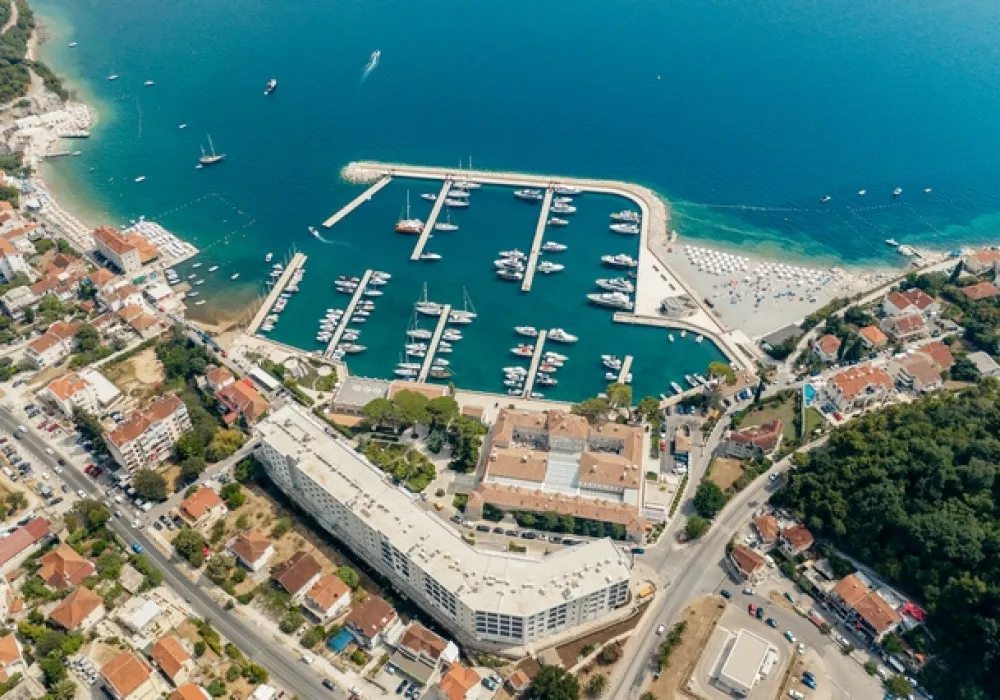 Stan na prodaju 2 собе, 115 m². Herceg Novi. 