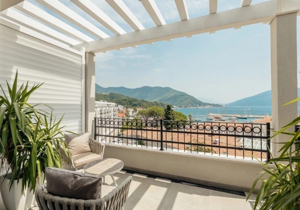 Stan na prodaju 2 собе, 115 m². Herceg Novi. 