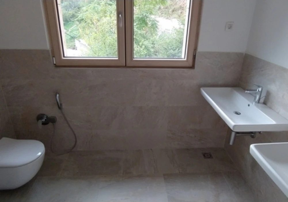 Apartments for sale 2 rooms, 136 m². Kotor. 