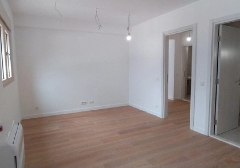 Apartments for sale 2 rooms, 136 m². Kotor. 