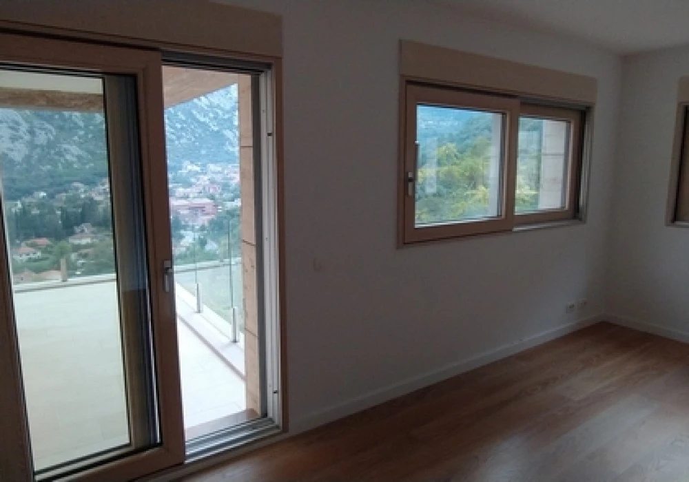 Stan na prodaju 2 собе, 136 m². Kotor. 