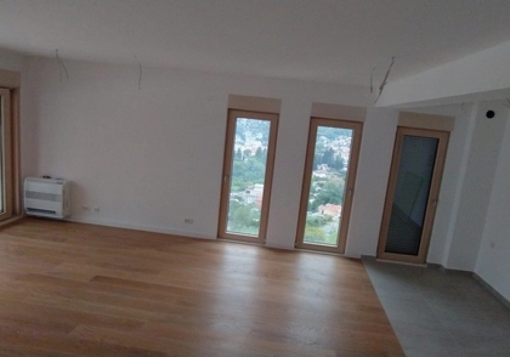 Stan na prodaju 2 собе, 136 m². Kotor. 